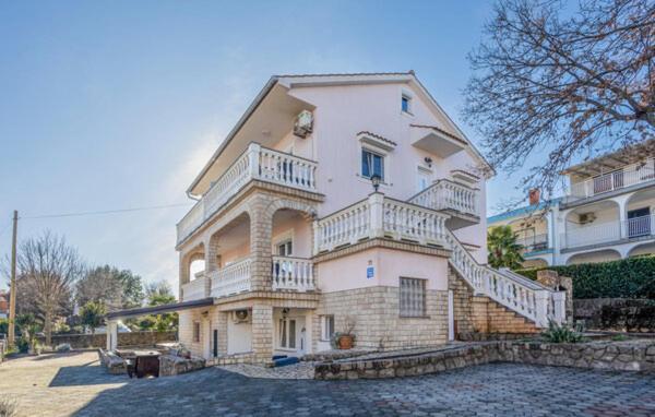 Apartment Sabina&Zoran Malinska Exterior foto